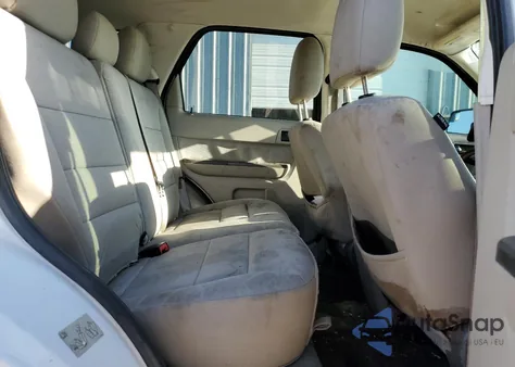 2011 Ford Escape Xlt из США, поврежденный, VIN 1FMCU0D71BKB93027